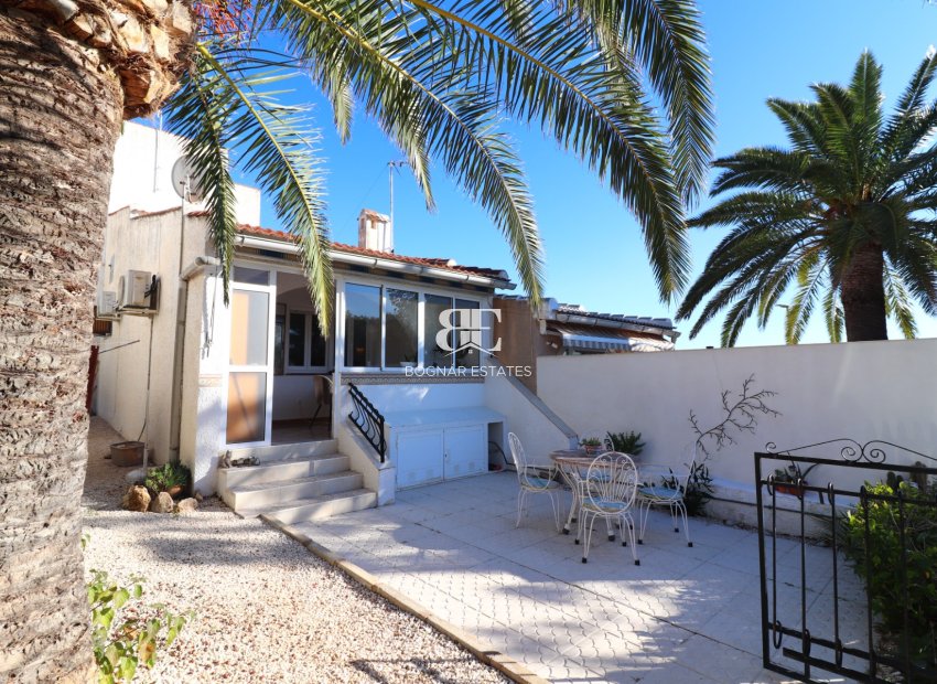 Resale - Townhouse -
Ciudad Quesada - Altos de Quesada