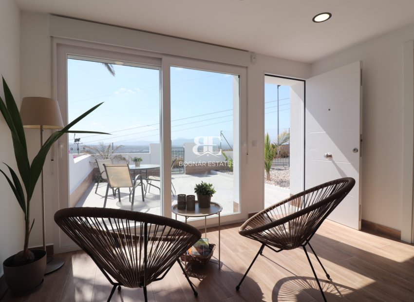 Resale - Townhouse -
Ciudad Quesada - Altos de Quesada