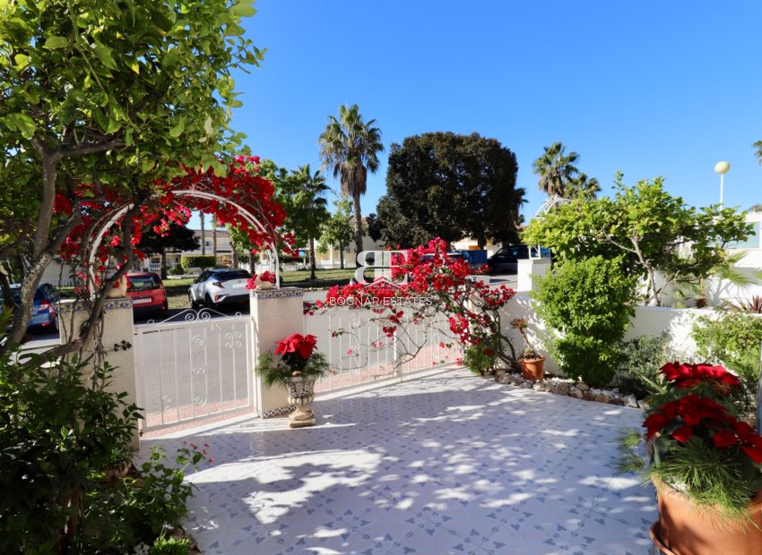 Resale - Townhouse -
Ciudad Quesada - Doña Pepa