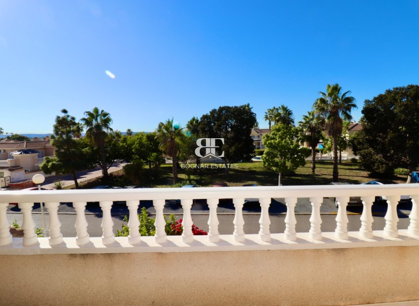 Resale - Townhouse -
Ciudad Quesada - Doña Pepa