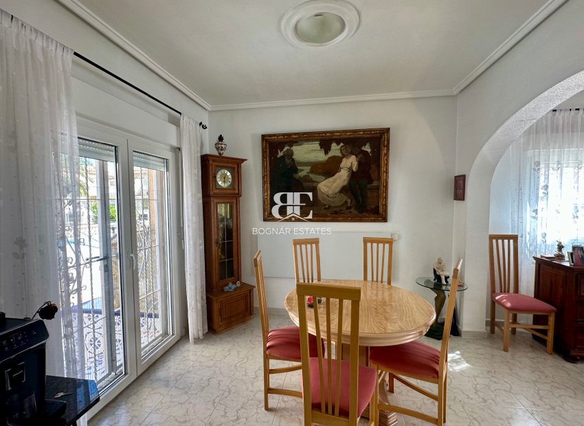 Resale - Townhouse -
Ciudad Quesada - Doña Pepa