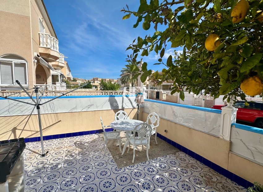 Resale - Townhouse -
Ciudad Quesada - Doña Pepa