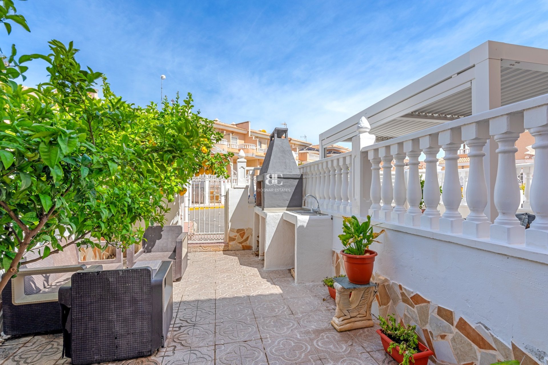 Resale - Townhouse -
Ciudad Quesada - Doña Pepa