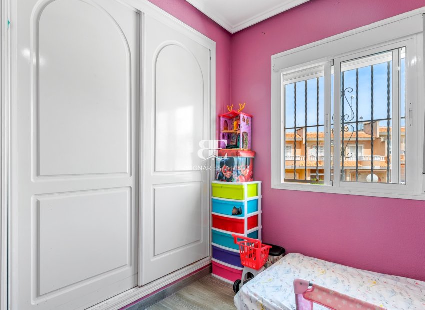 Resale - Townhouse -
Ciudad Quesada - Doña Pepa