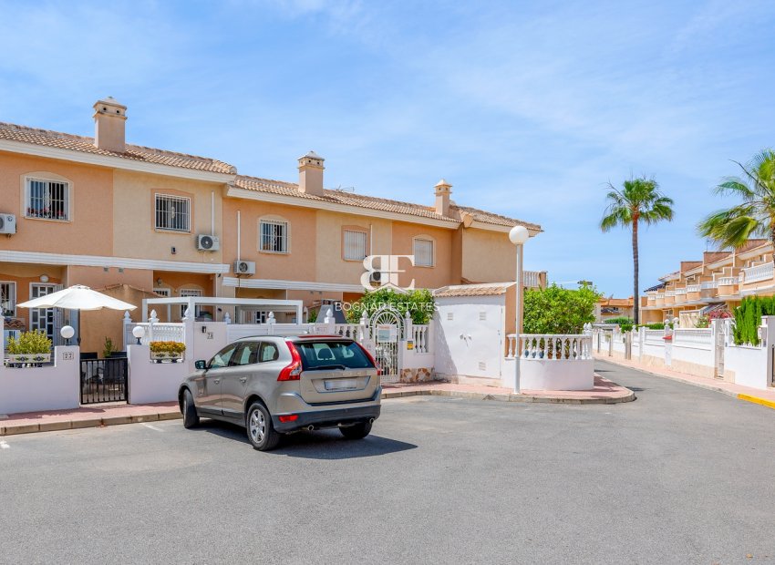 Resale - Townhouse -
Ciudad Quesada - Doña Pepa