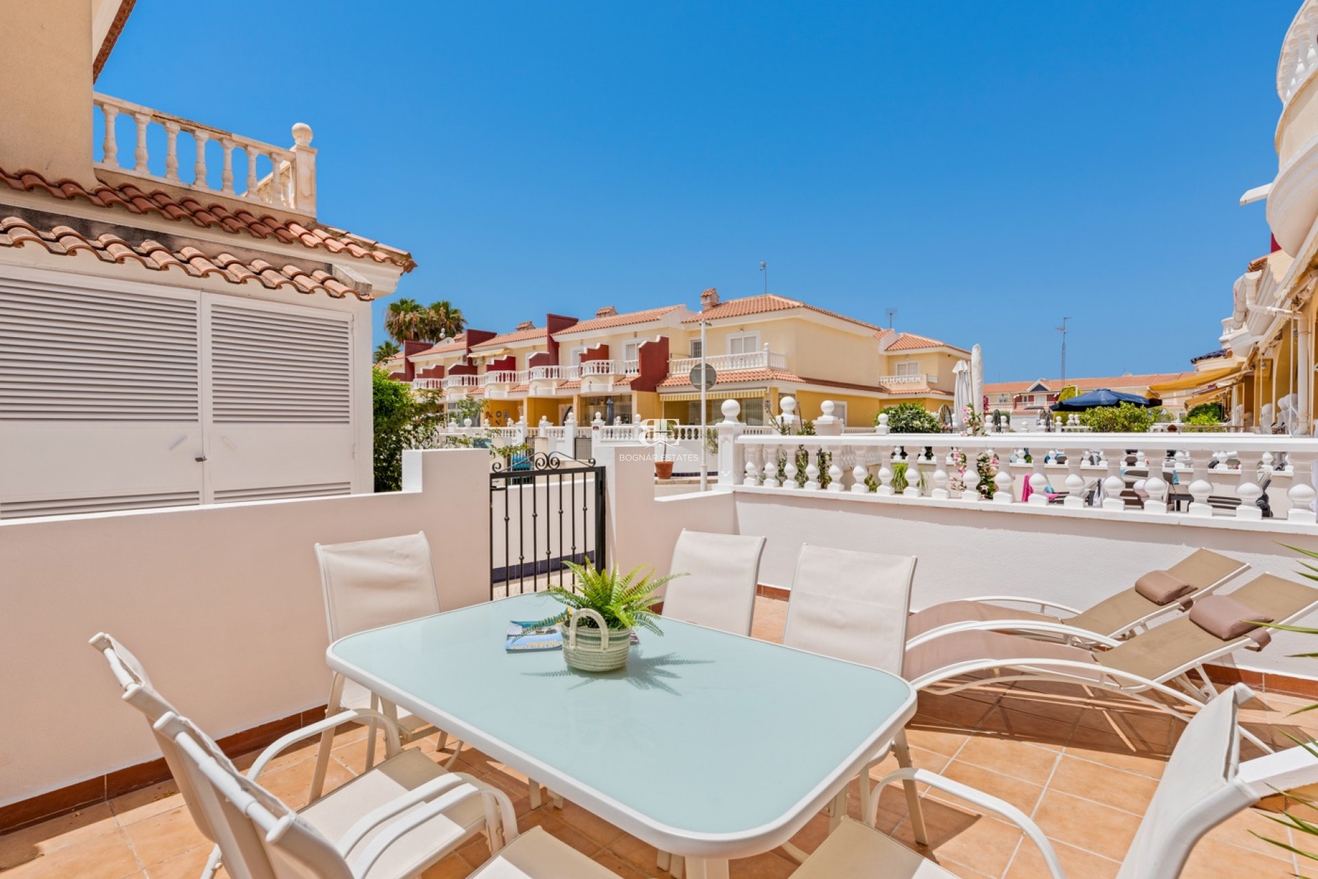 Resale - Townhouse -
Ciudad Quesada - Doña Pepa