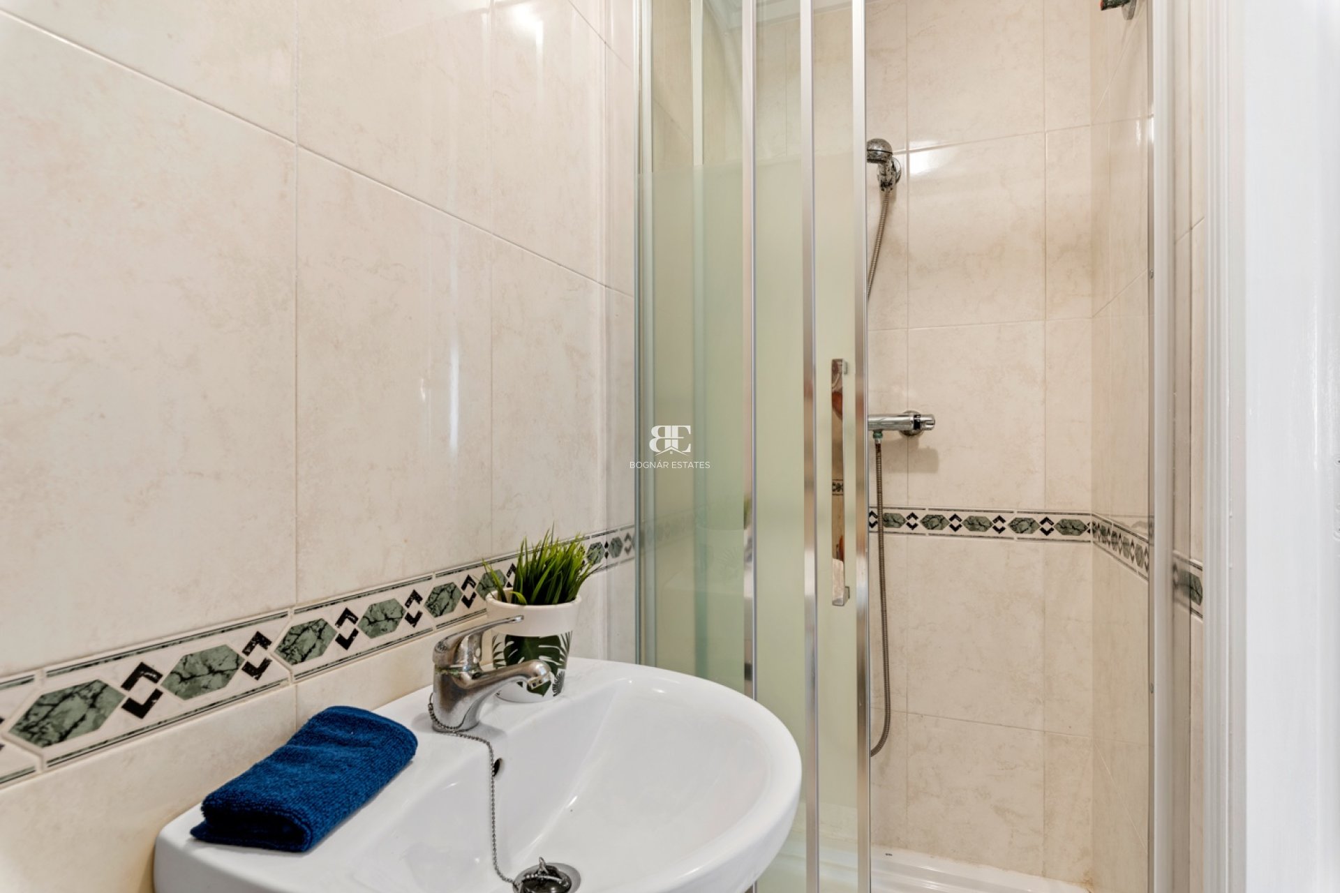 Resale - Townhouse -
Ciudad Quesada - Doña Pepa