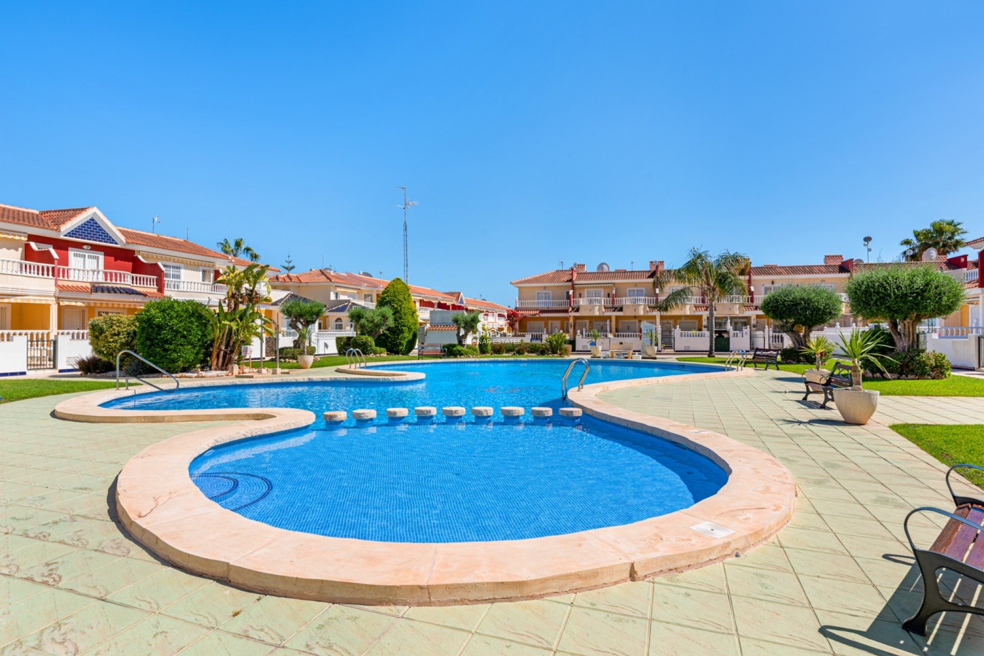 Resale - Townhouse -
Ciudad Quesada - Doña Pepa