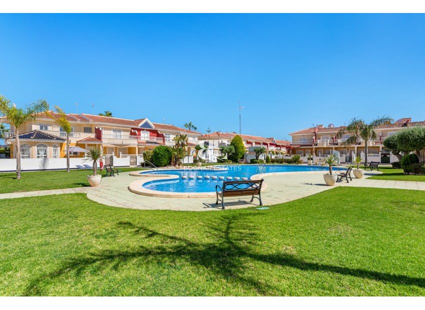 Resale - Townhouse -
Ciudad Quesada - Doña Pepa