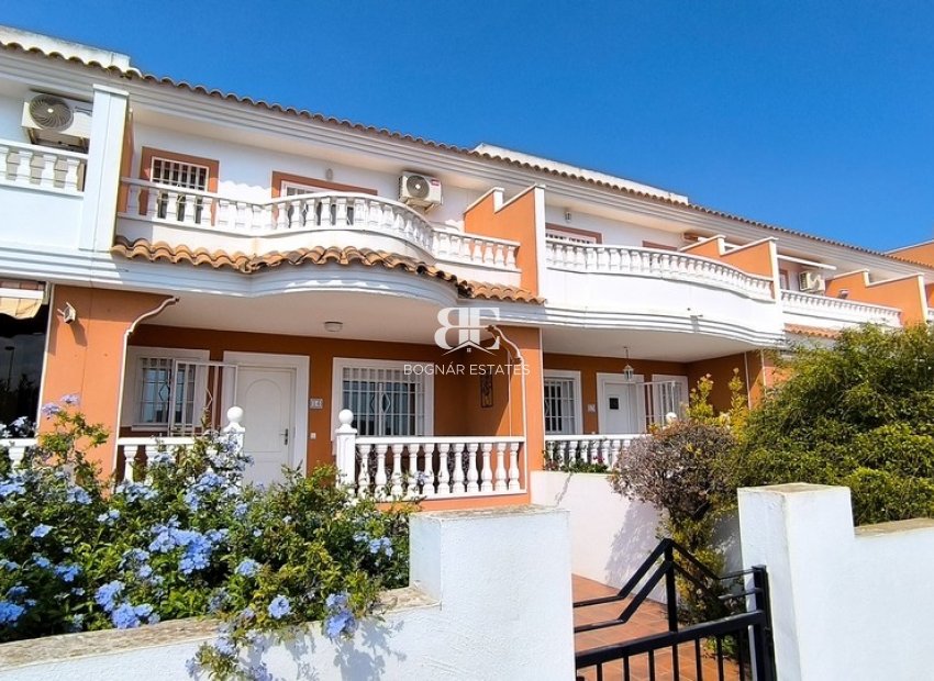 Resale - Townhouse -
Ciudad Quesada - Doña Pepa