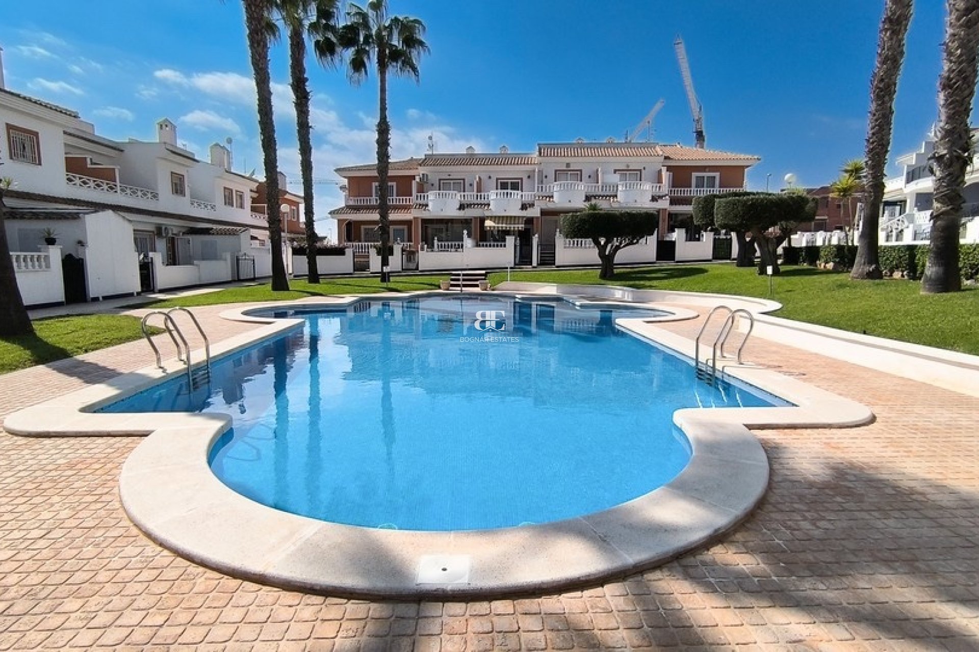 Resale - Townhouse -
Ciudad Quesada - Doña Pepa