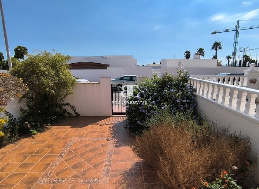 Resale - Townhouse -
Ciudad Quesada - Doña Pepa