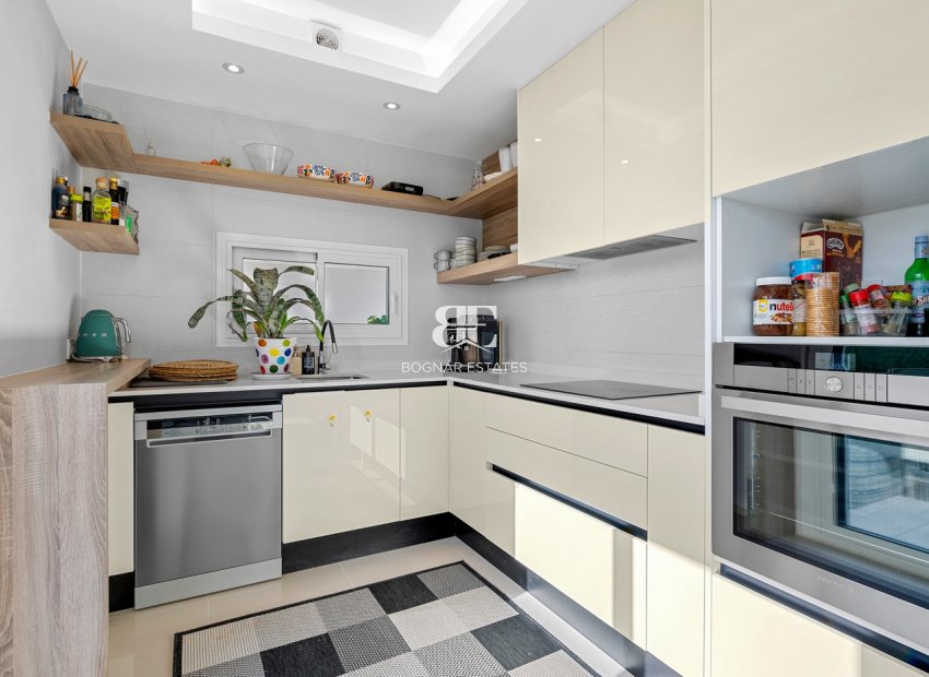 Resale - Townhouse -
Ciudad Quesada - Doña Pepa