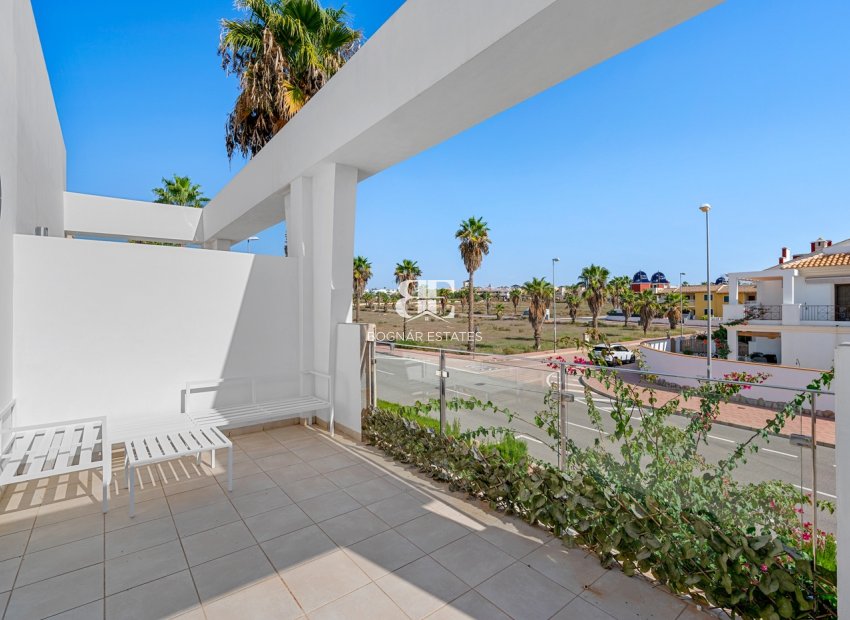 Resale - Townhouse -
Ciudad Quesada - Doña Pepa