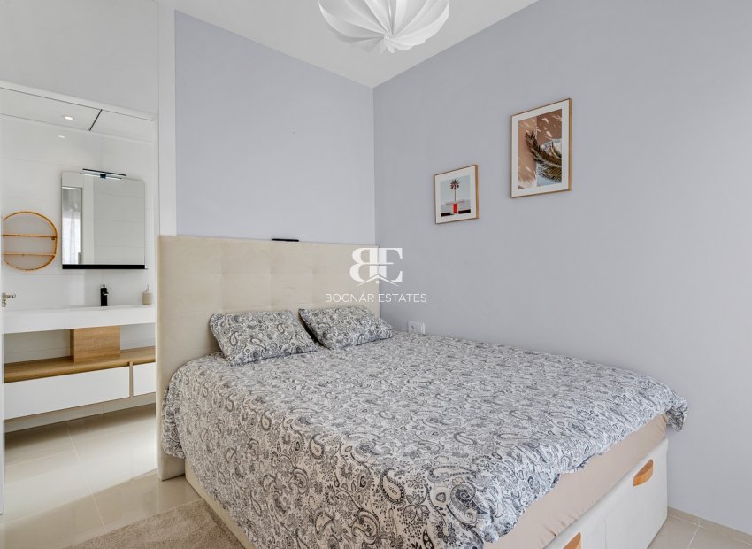 Resale - Townhouse -
Ciudad Quesada - Doña Pepa