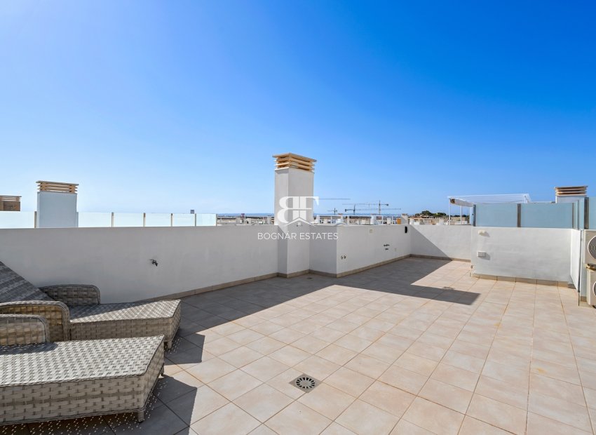 Resale - Townhouse -
Ciudad Quesada - Doña Pepa