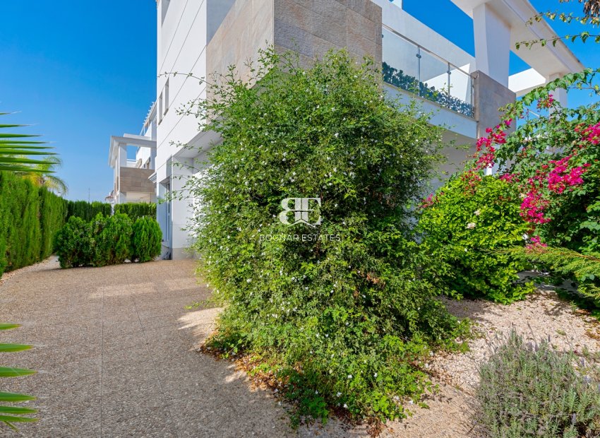 Resale - Townhouse -
Ciudad Quesada - Doña Pepa