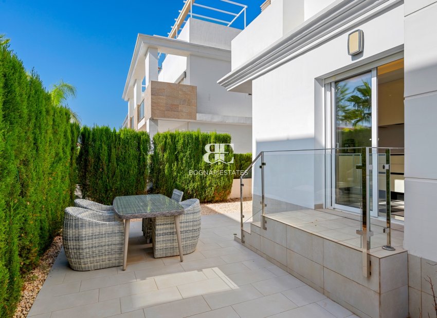 Resale - Townhouse -
Ciudad Quesada - Doña Pepa