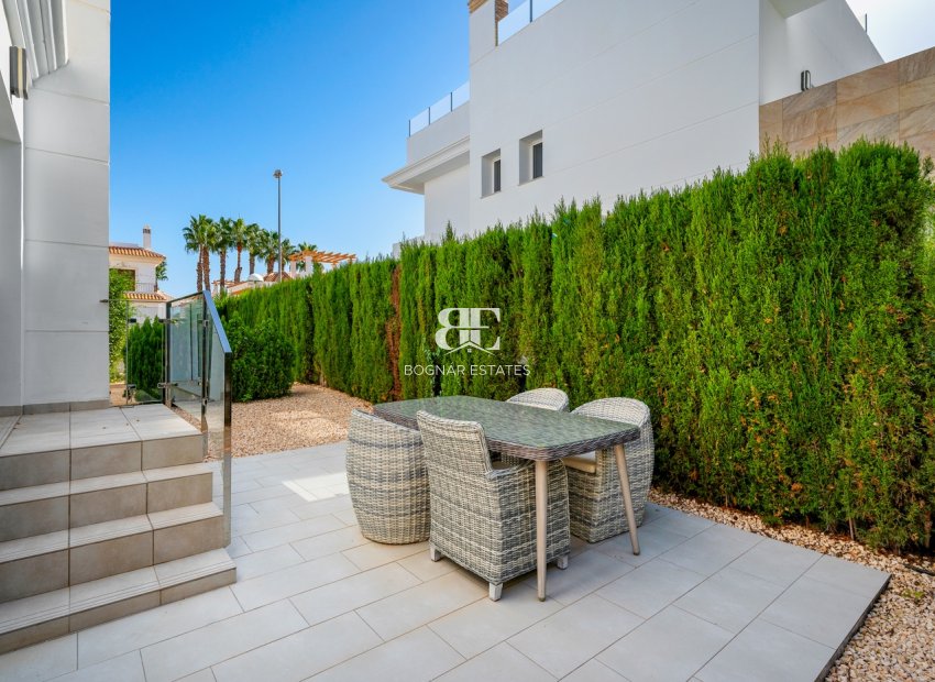 Resale - Townhouse -
Ciudad Quesada - Doña Pepa