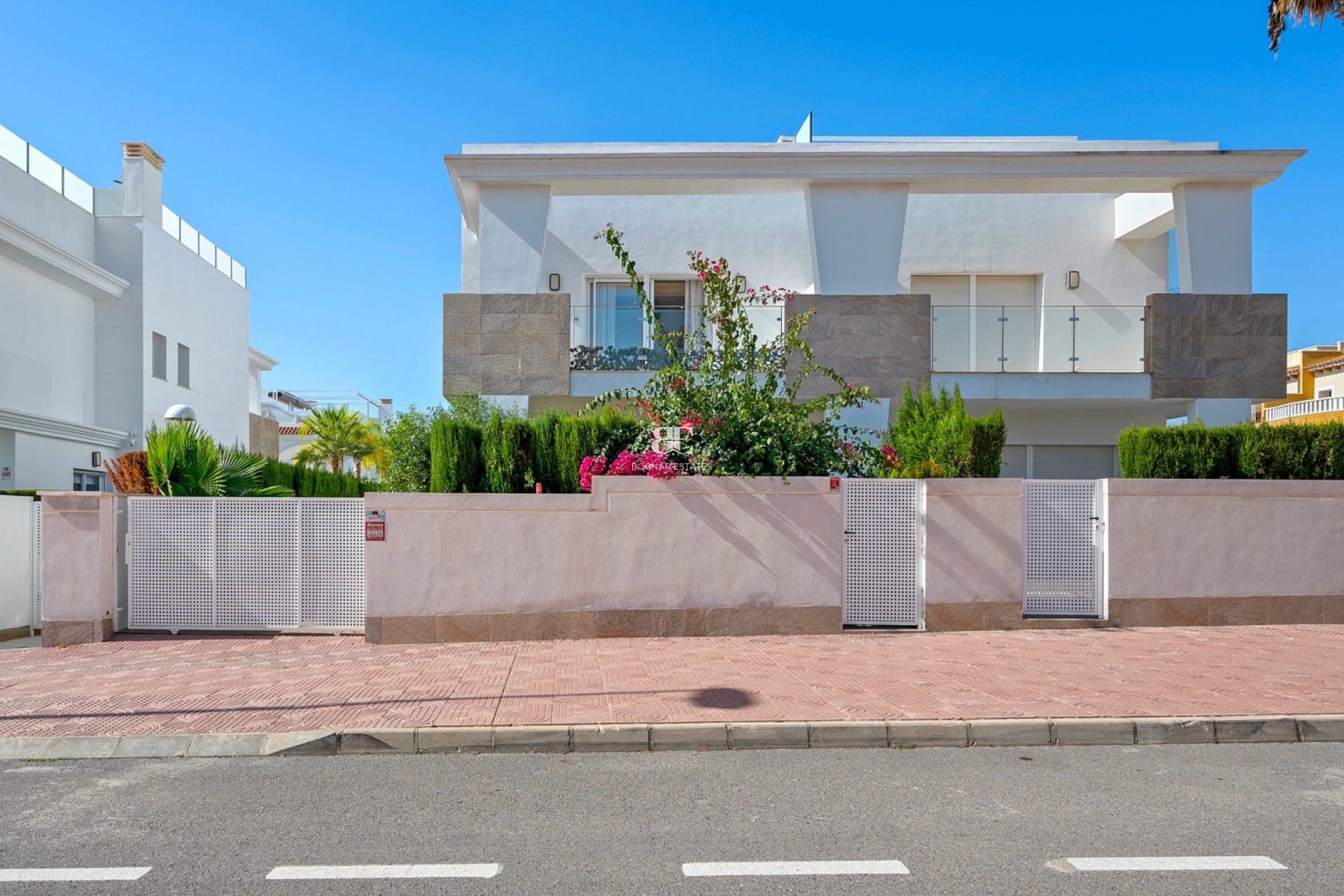 Resale - Townhouse -
Ciudad Quesada - Doña Pepa