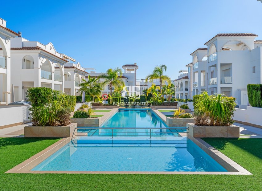 Resale - Townhouse -
Ciudad Quesada - Doña Pepa