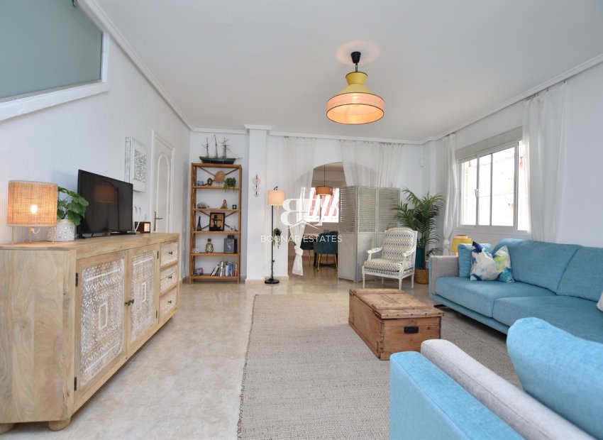 Resale - Townhouse -
Ciudad Quesada - Doña Pepa