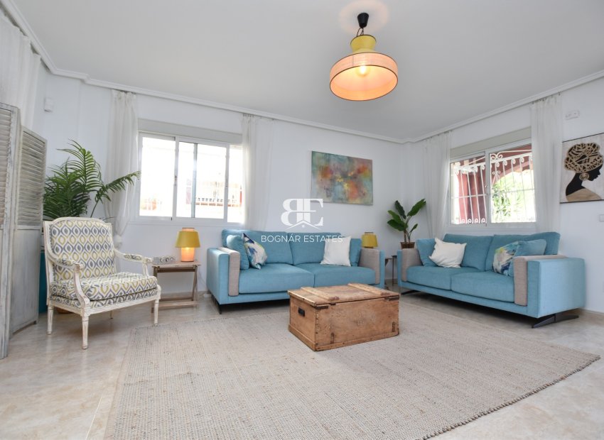 Resale - Townhouse -
Ciudad Quesada - Doña Pepa