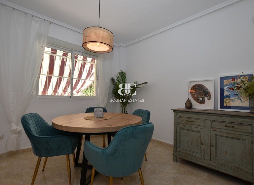 Resale - Townhouse -
Ciudad Quesada - Doña Pepa