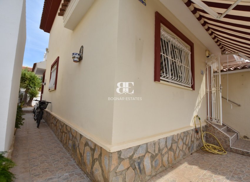 Resale - Townhouse -
Ciudad Quesada - Doña Pepa