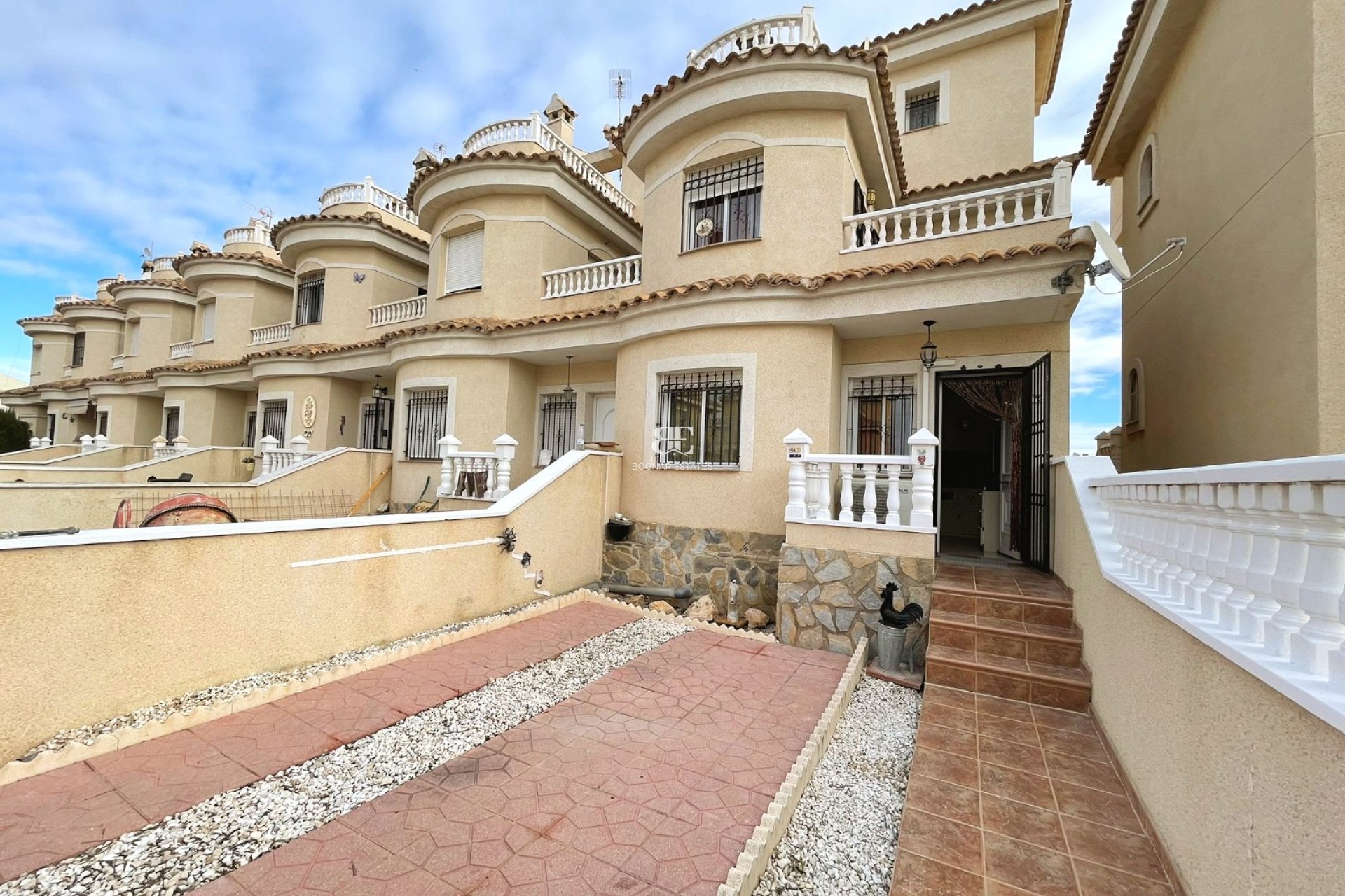 Resale - Townhouse -
Ciudad Quesada - Lo Marabú