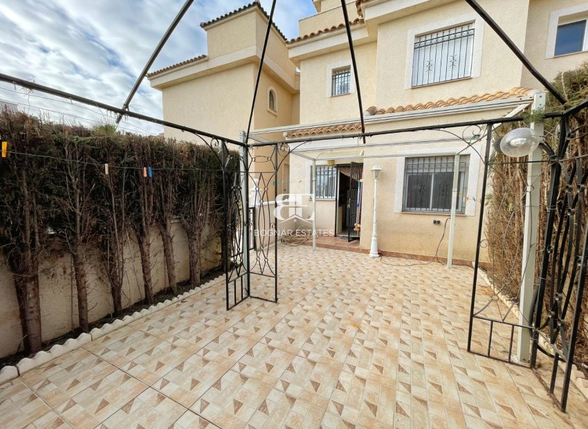 Resale - Townhouse -
Ciudad Quesada - Lo Marabú