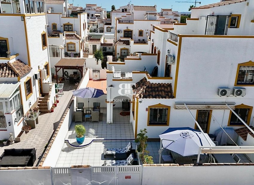 Resale - Townhouse -
Entre Naranjos - Vistabella - Entre Naranjos