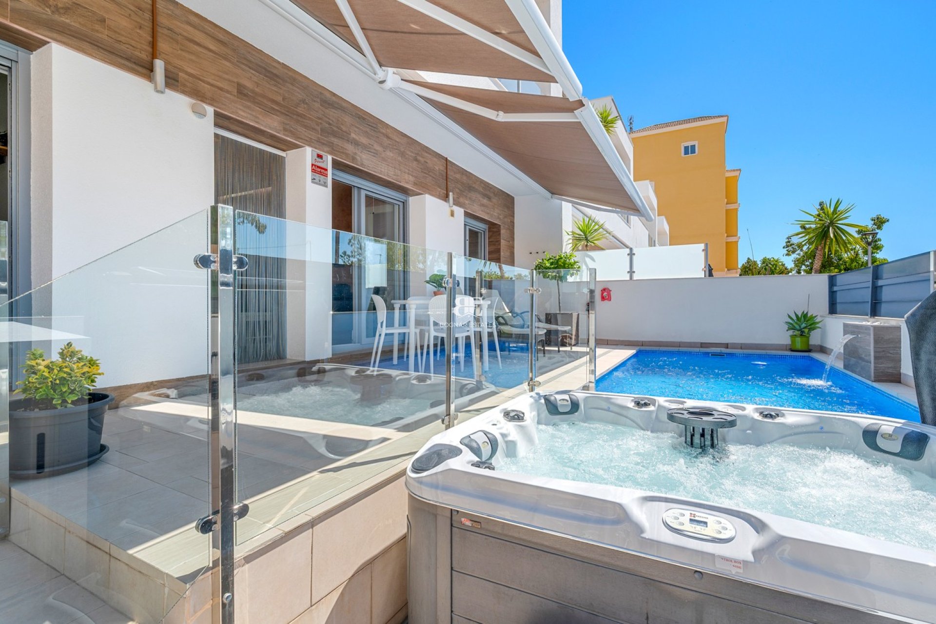 Resale - Townhouse -
Formentera del Segura