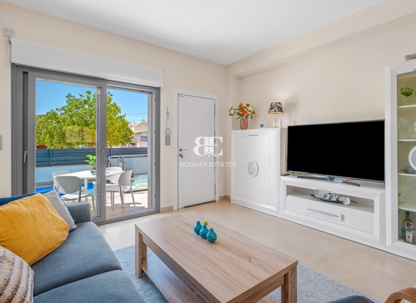 Resale - Townhouse -
Formentera del Segura