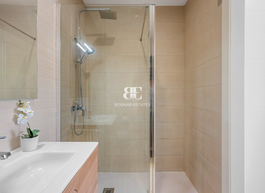 Resale - Townhouse -
Formentera del Segura
