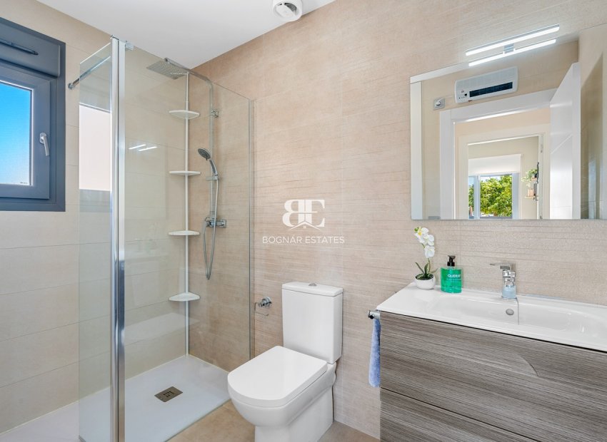 Resale - Townhouse -
Formentera del Segura