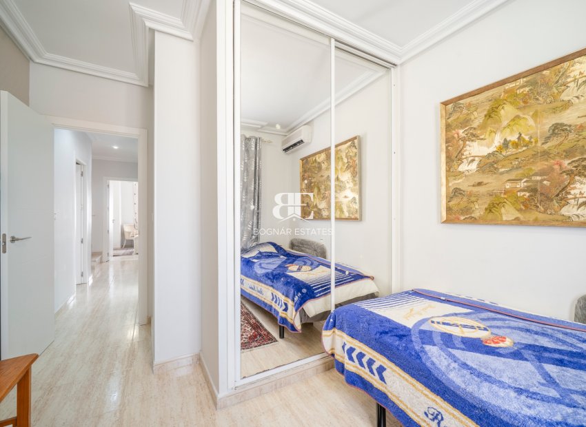 Resale - Townhouse -
Guardamar del Segura - El Moncayo