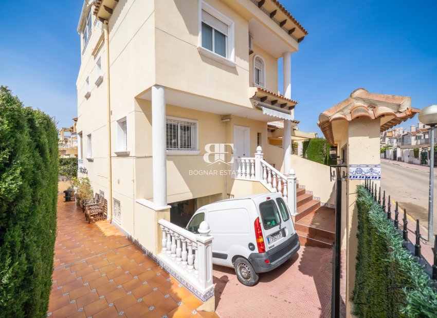 Resale - Townhouse -
Guardamar del Segura - El Moncayo