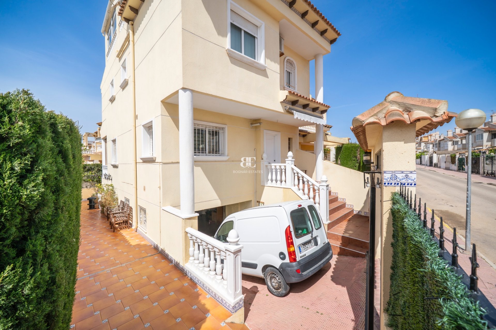 Resale - Townhouse -
Guardamar del Segura - El Moncayo