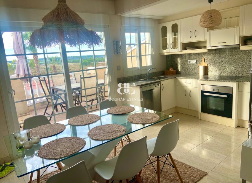 Resale - Townhouse -
Guardamar del Segura - El Raso