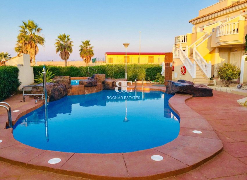 Resale - Townhouse -
Guardamar del Segura - El Raso