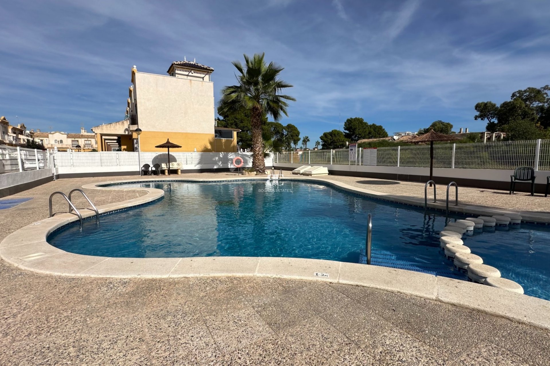 Resale - Townhouse -
Guardamar del Segura - El Raso