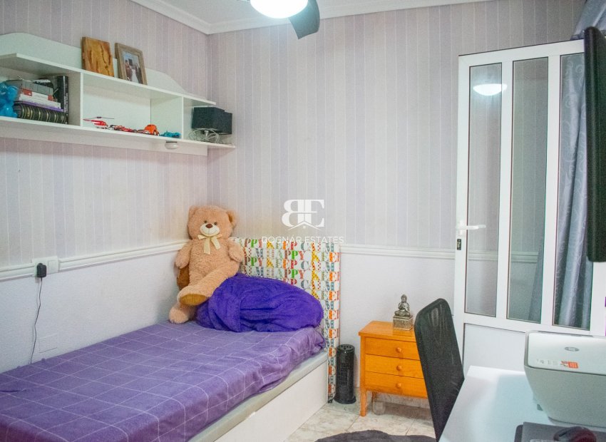 Resale - Townhouse -
Guardamar del Segura - Urbanizaciones