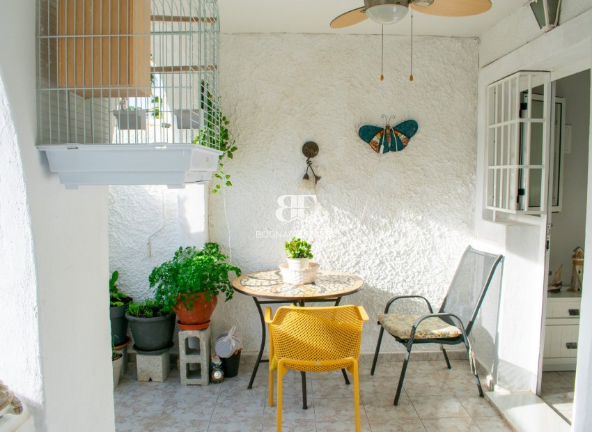 Resale - Townhouse -
Guardamar del Segura - Urbanizaciones