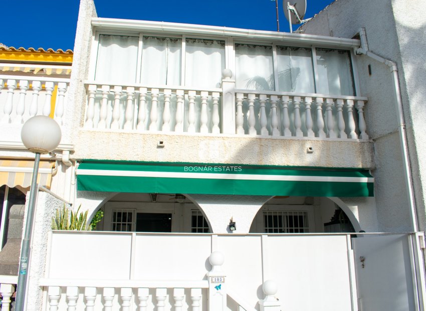Resale - Townhouse -
Guardamar del Segura - Urbanizaciones