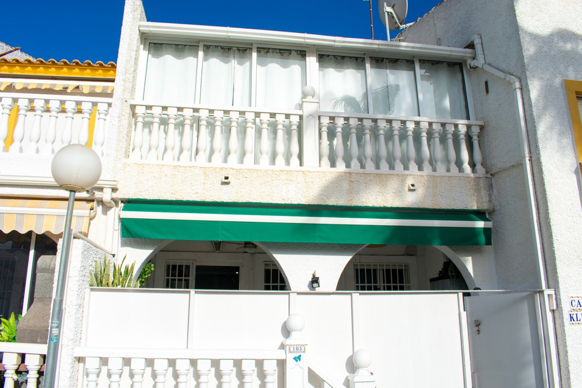 Resale - Townhouse -
Guardamar del Segura - Urbanizaciones