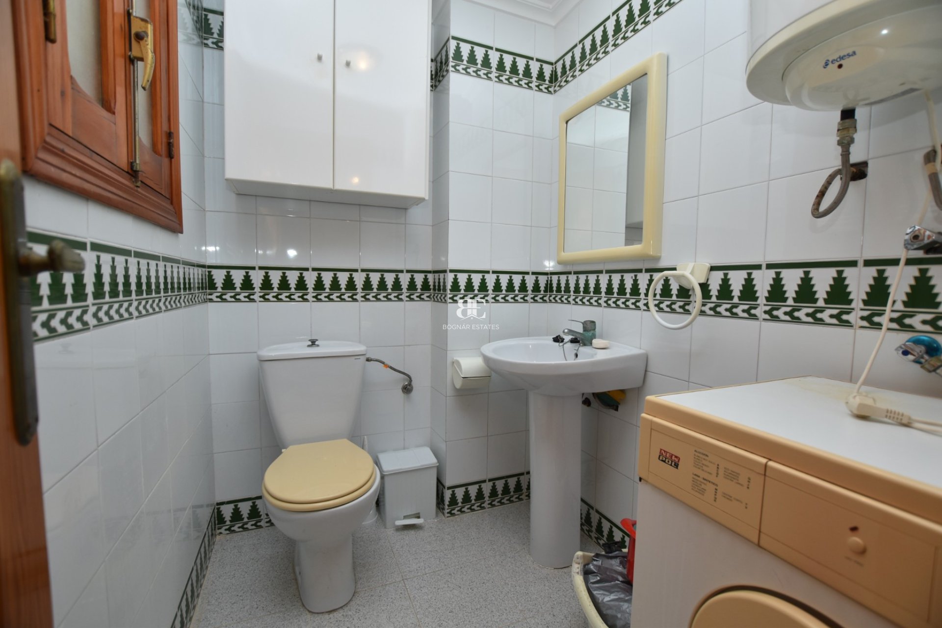 Resale - Townhouse -
La Mata