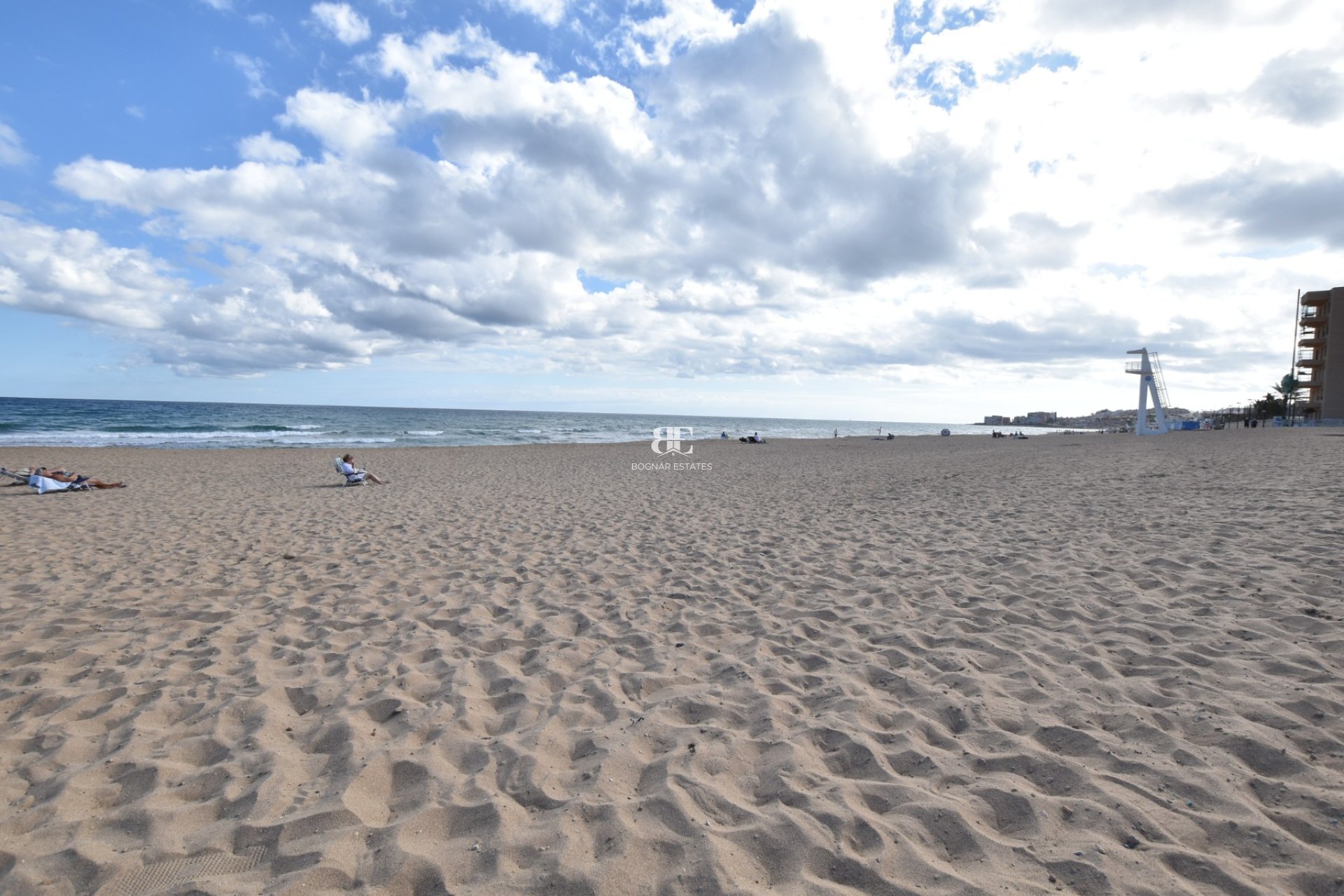 Resale - Townhouse -
La Mata