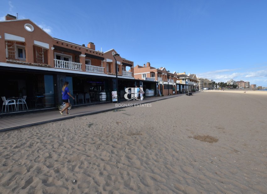 Resale - Townhouse -
La Mata