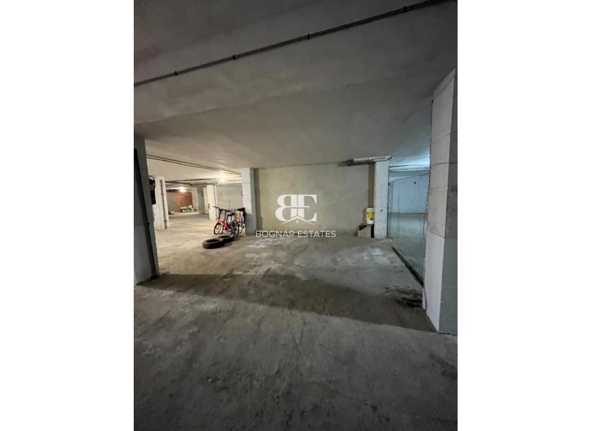 Resale - Townhouse -
La Mata